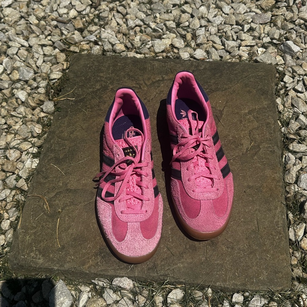 Adidas Gazelles size 9